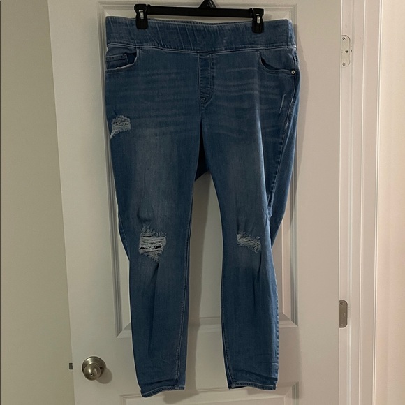 Old Navy Women's Classic Blue Ripped Jeggings - Picture 1 of 4